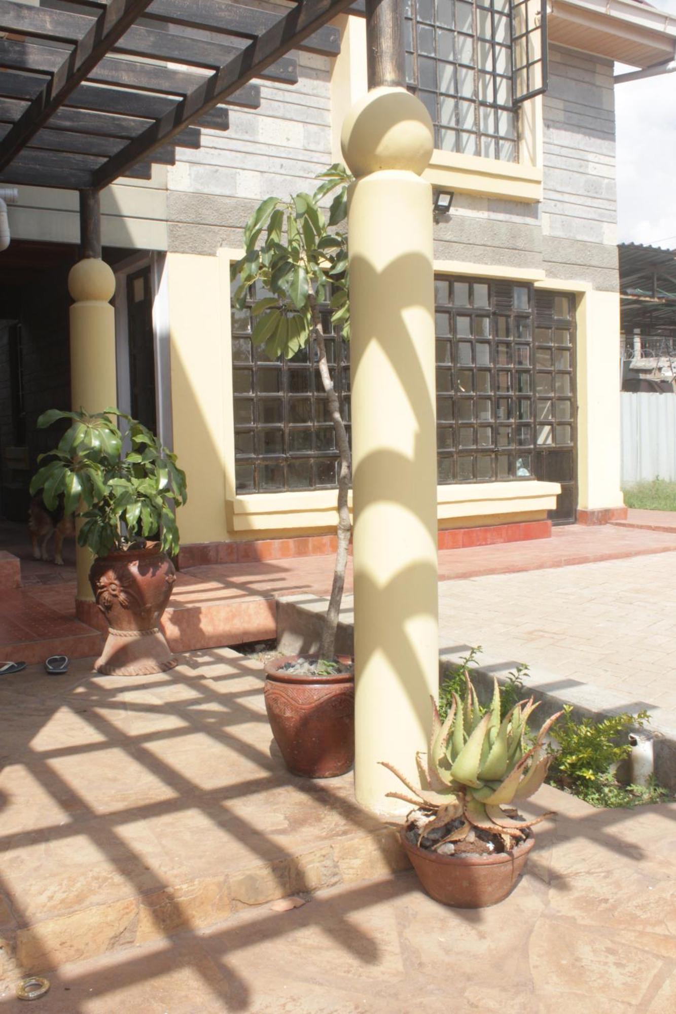 Eshborns House - Near Jkia Bed and Breakfast Syokimau Exterior foto